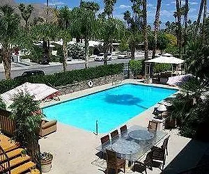 2* Hotel Palm Tee