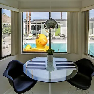 2* Hotel Calla Lily